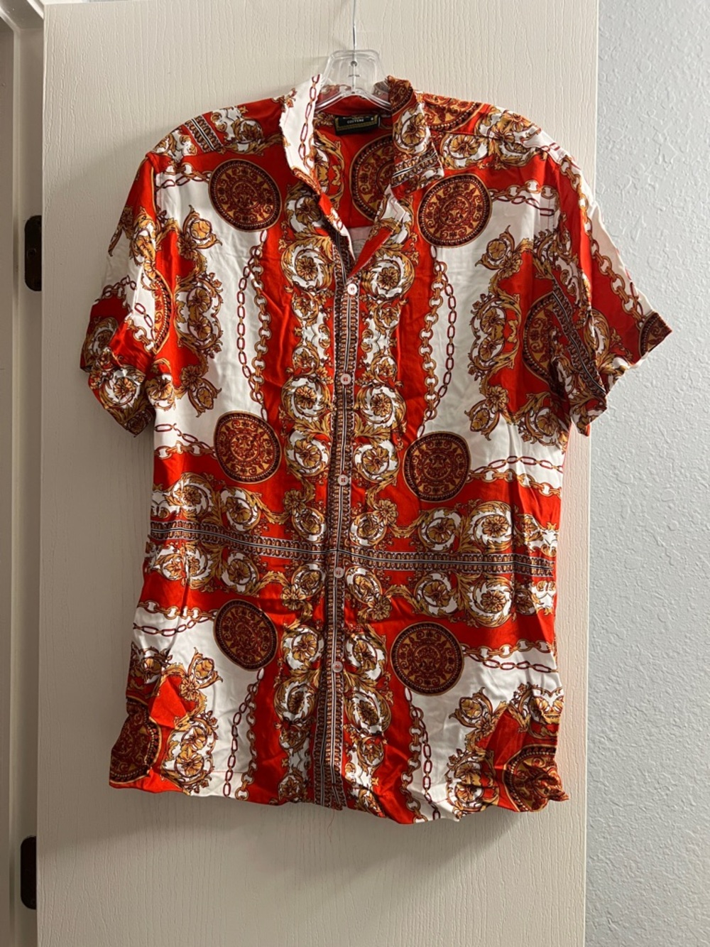 Vintage-Inspired Red & White Chain Print Short-Sleeve Button-Down Shirt